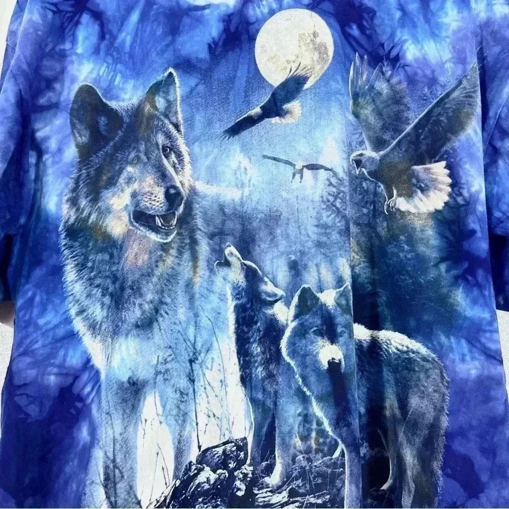 Vintage Planet Earth Wolf Graphic Shirt - Picture 3 of 6